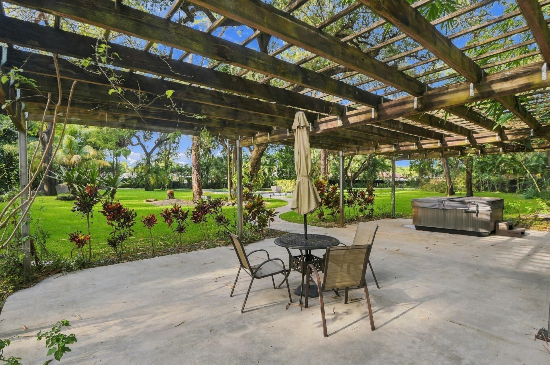 1549 SW 30th Place, Fort Lauderdale, FL 33315 Photo