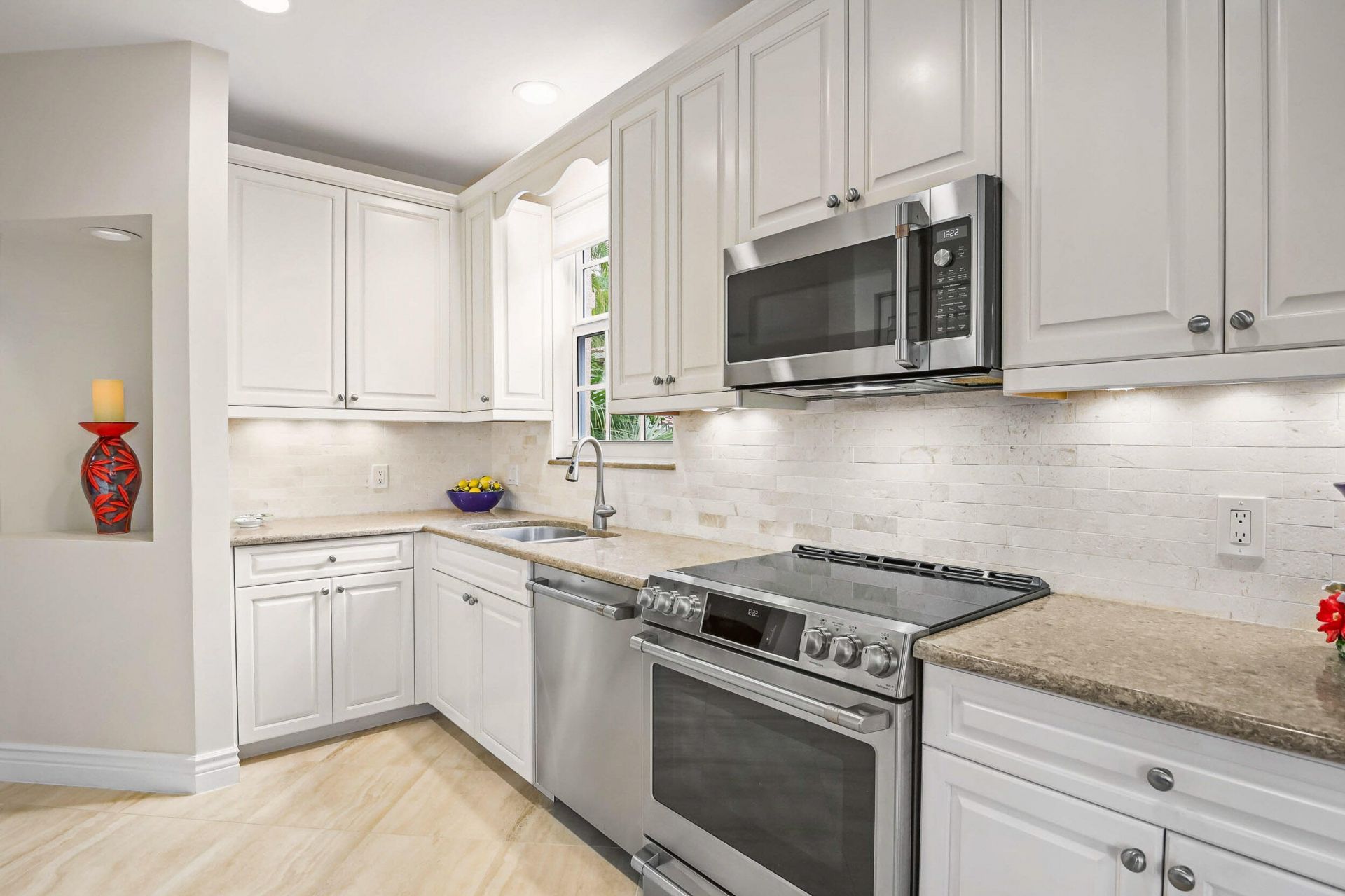 102 Legendary Circle, Palm Beach Gardens, FL 33418 Photo