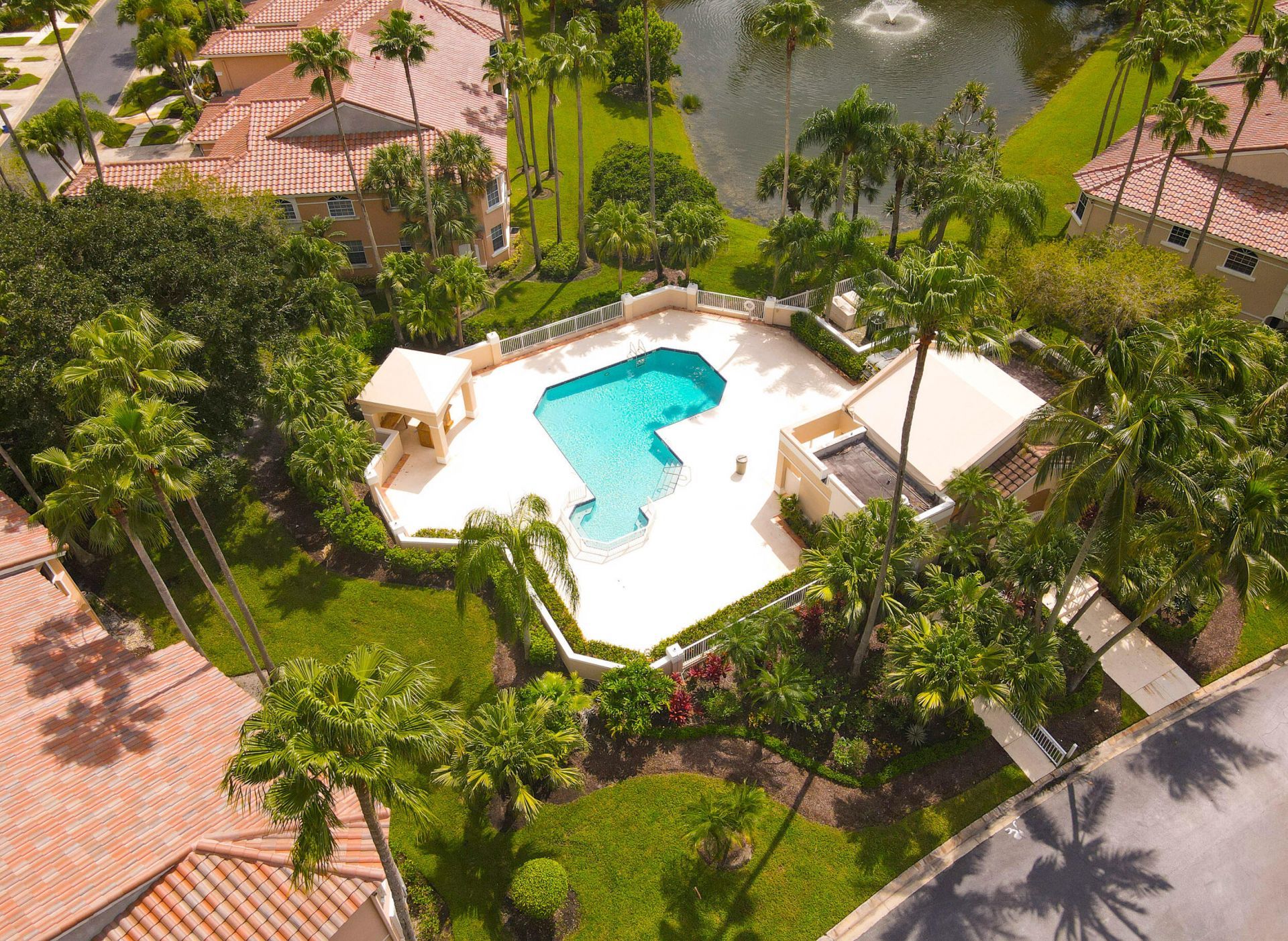 102 Legendary Circle, Palm Beach Gardens, FL 33418 Photo