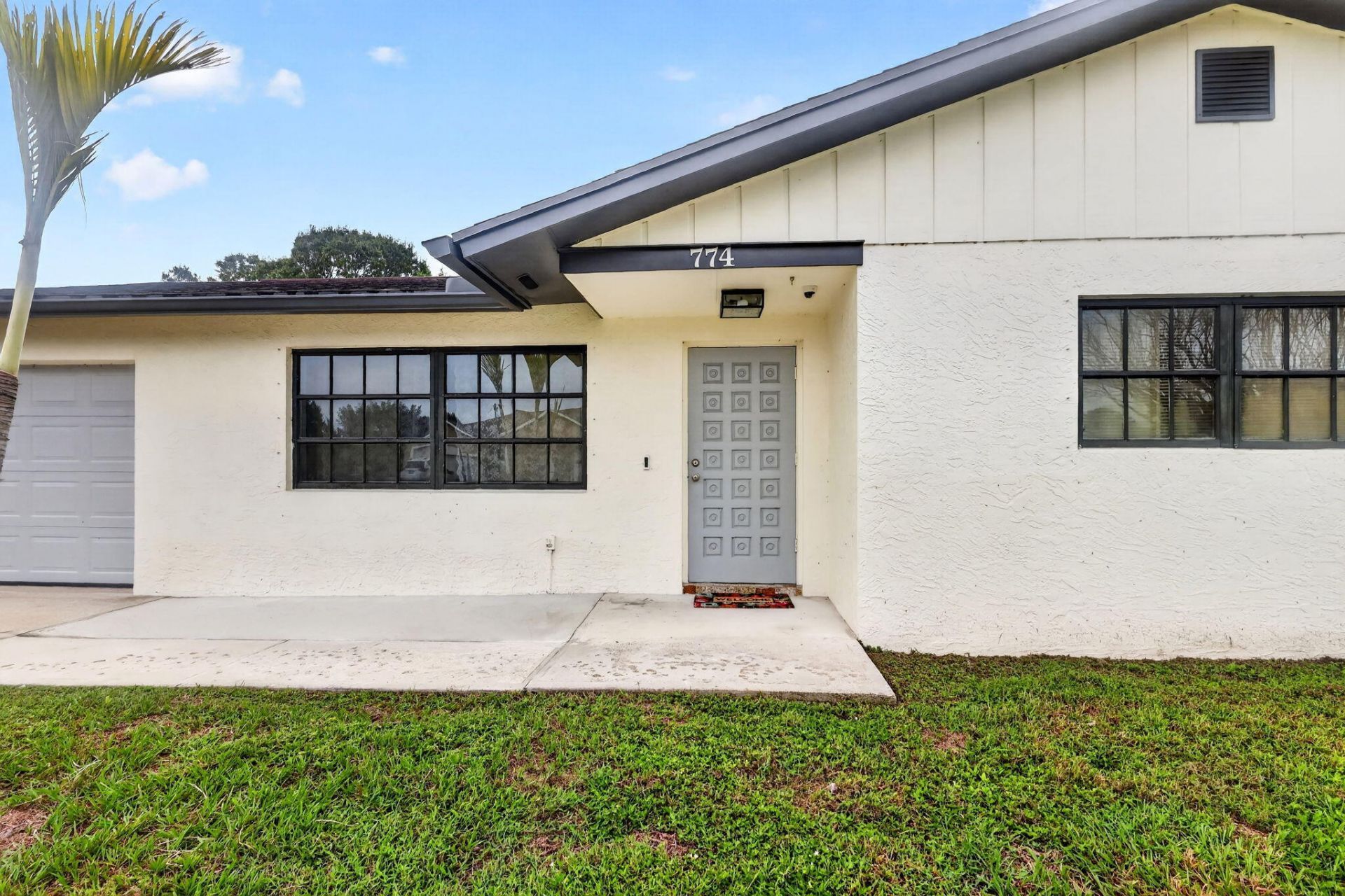 774 SE Elwood Avenue, Port Saint Lucie, FL 34983 Photo