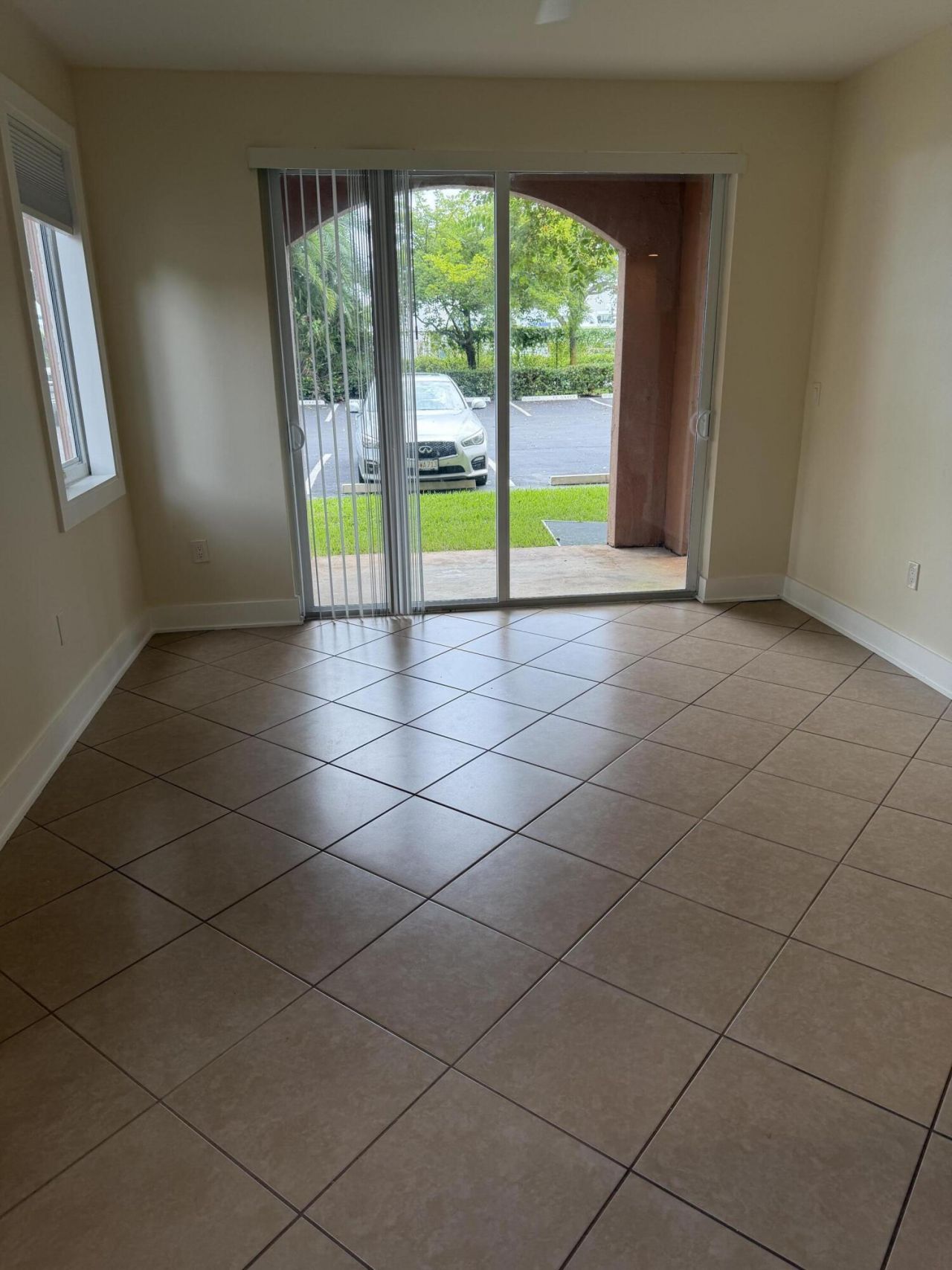 1000 Scotia Drive, Unit 102, Hypoluxo, FL 33462 Photo