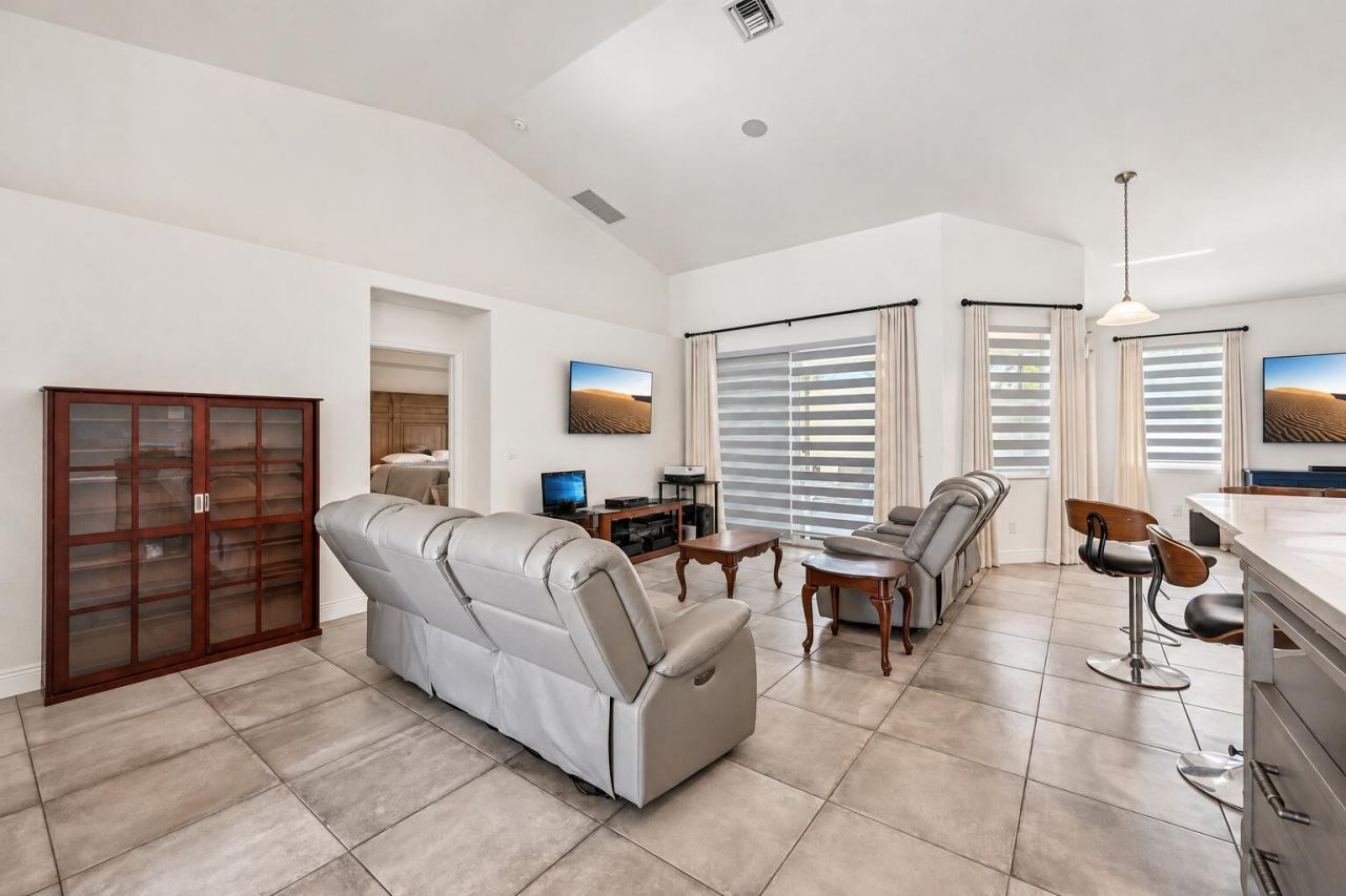 1586 SW Calmar Avenue, Port Saint Lucie, FL 34953 Photo