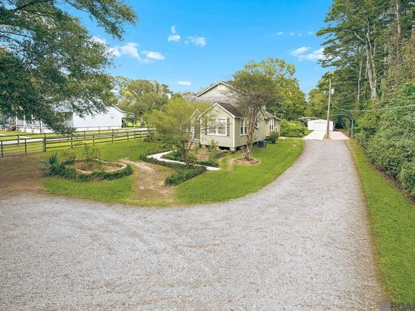 13216 Brown Rd, Baker, LA 70714