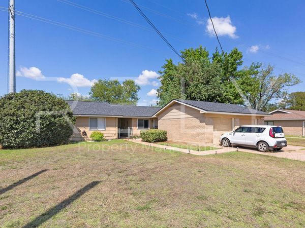 409 E Janis DR, Unit B, Georgetown, TX 78628