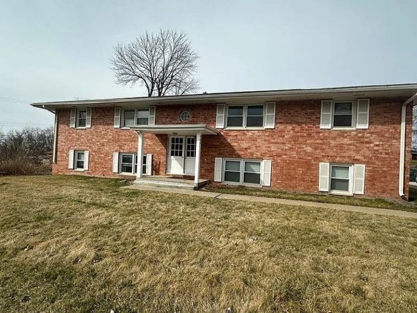 608 Knoll Drive, Unit 4, Norwalk, IA 50211