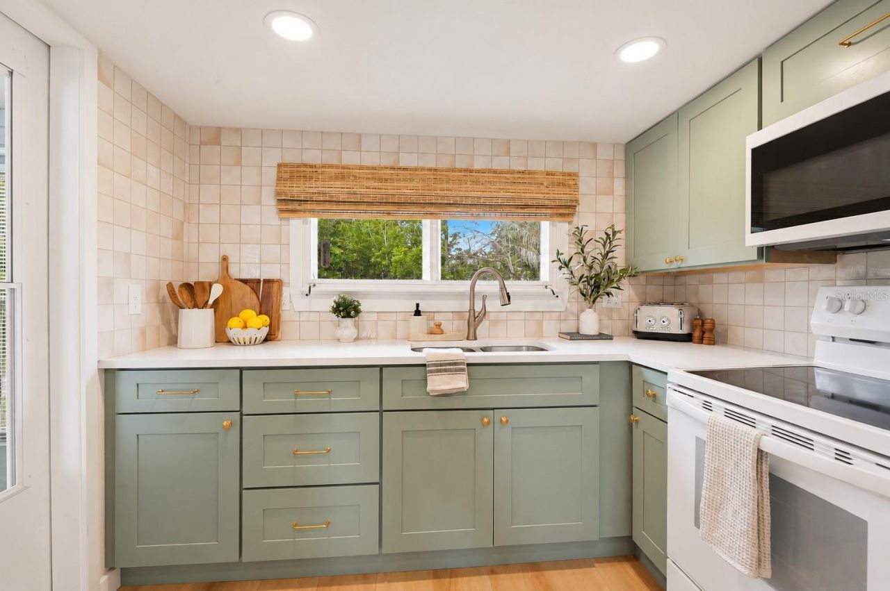 12 Lafayette Street, Bradenton, FL 34208 Photo