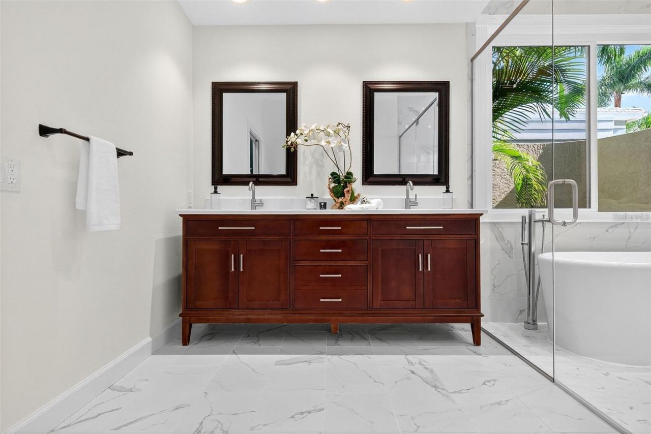 3488 Mistletoe Lane, Longboat Key, FL 34228 Photo