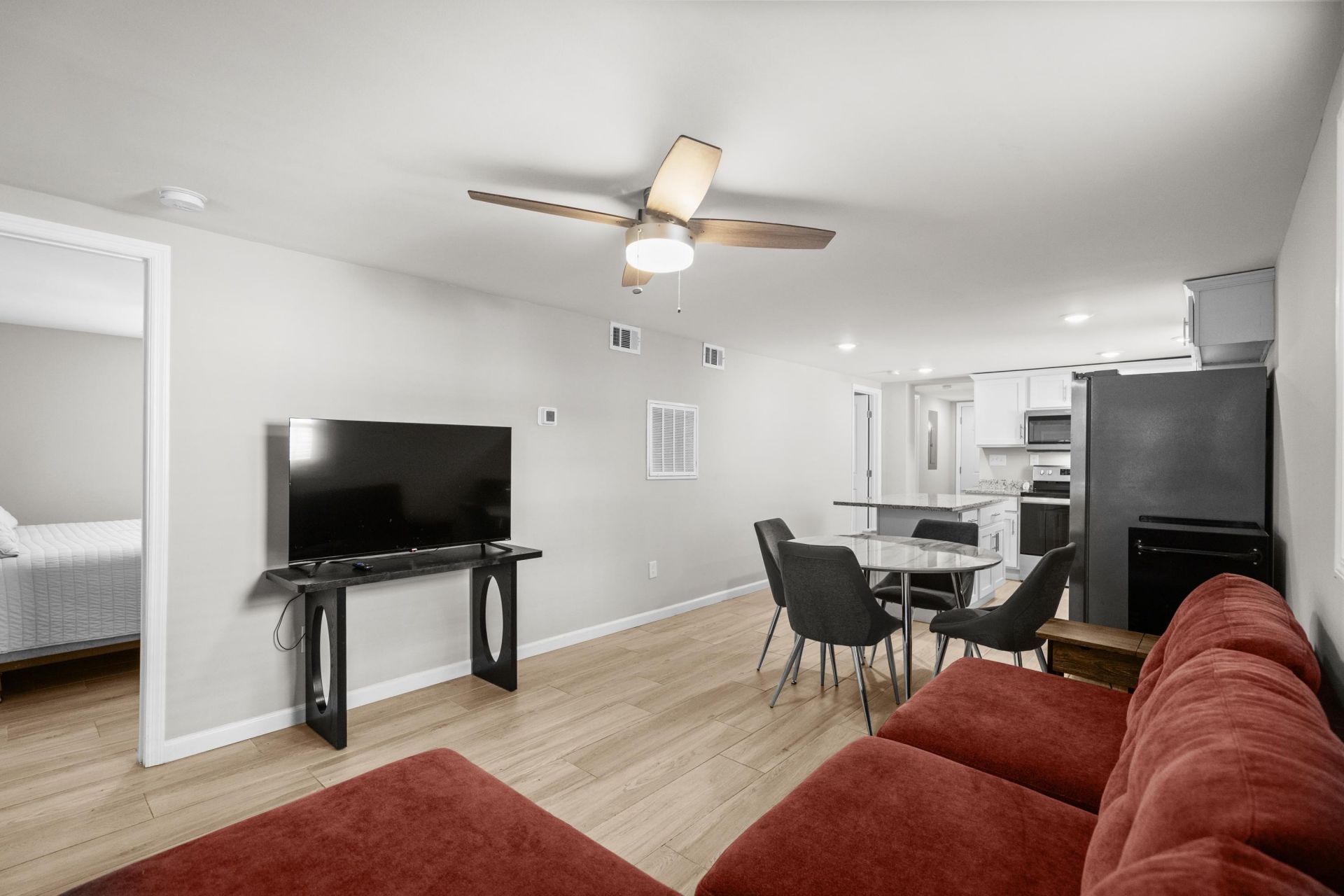 20 S Oak Dr. Photo 15