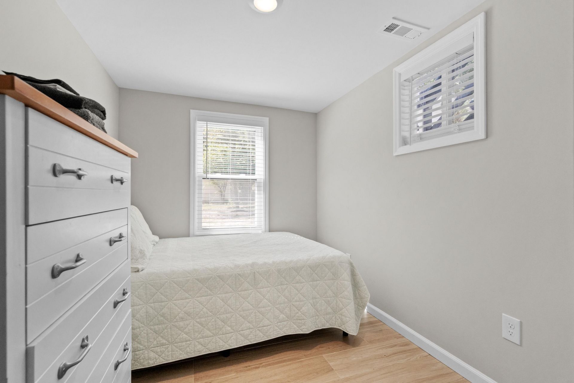 20 S Oak Dr. Photo 26