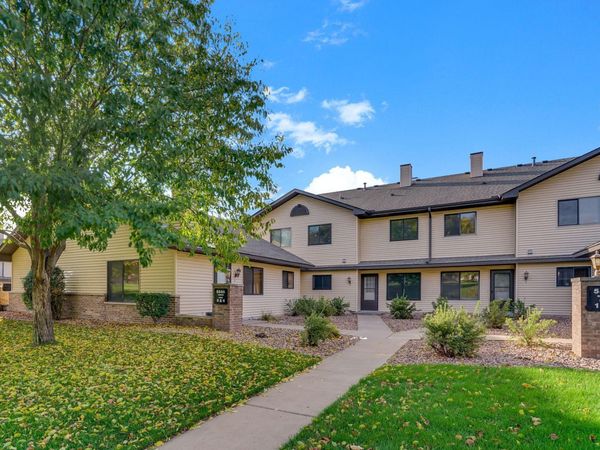 5545 Orleans Lane N, Unit 6, Plymouth, MN 55442