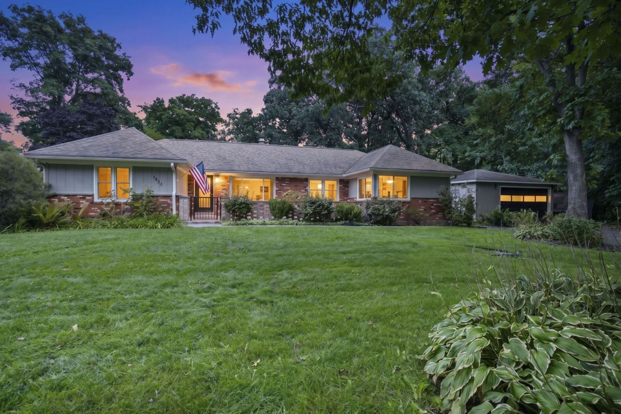 1433 Fulton Avenue, Winthrop Harbor, IL 60096 Main Photo