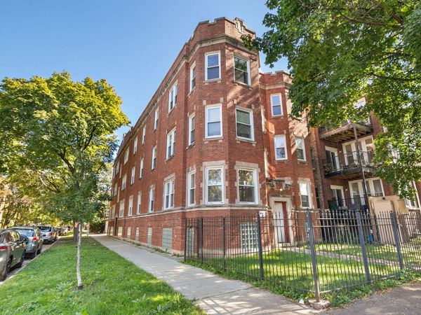 4857 N Lawndale Avenue , Unit 202, Chicago, IL 60625