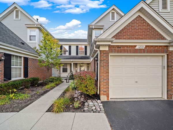 1239 S Wellington Court , Unit 1239, Buffalo Grove, IL 60089