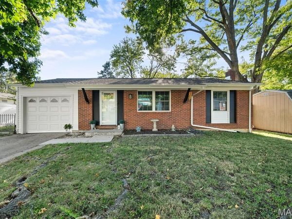 3307 Fleet Lane, St Charles, MO 63301