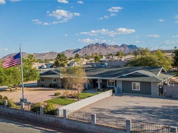 400 Sebastian Avenue, Henderson, NV 89002