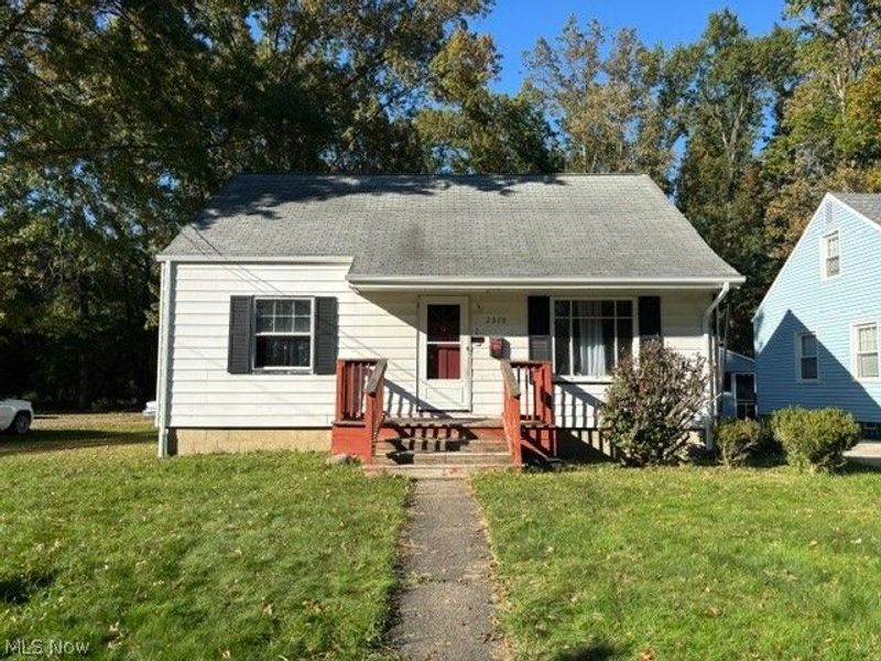 2378 Linda Drive NW, Warren, OH 44485 Photo 1