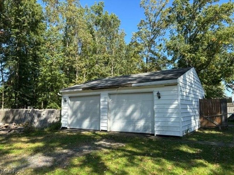 2378 Linda Drive NW, Warren, OH 44485 Photo 2