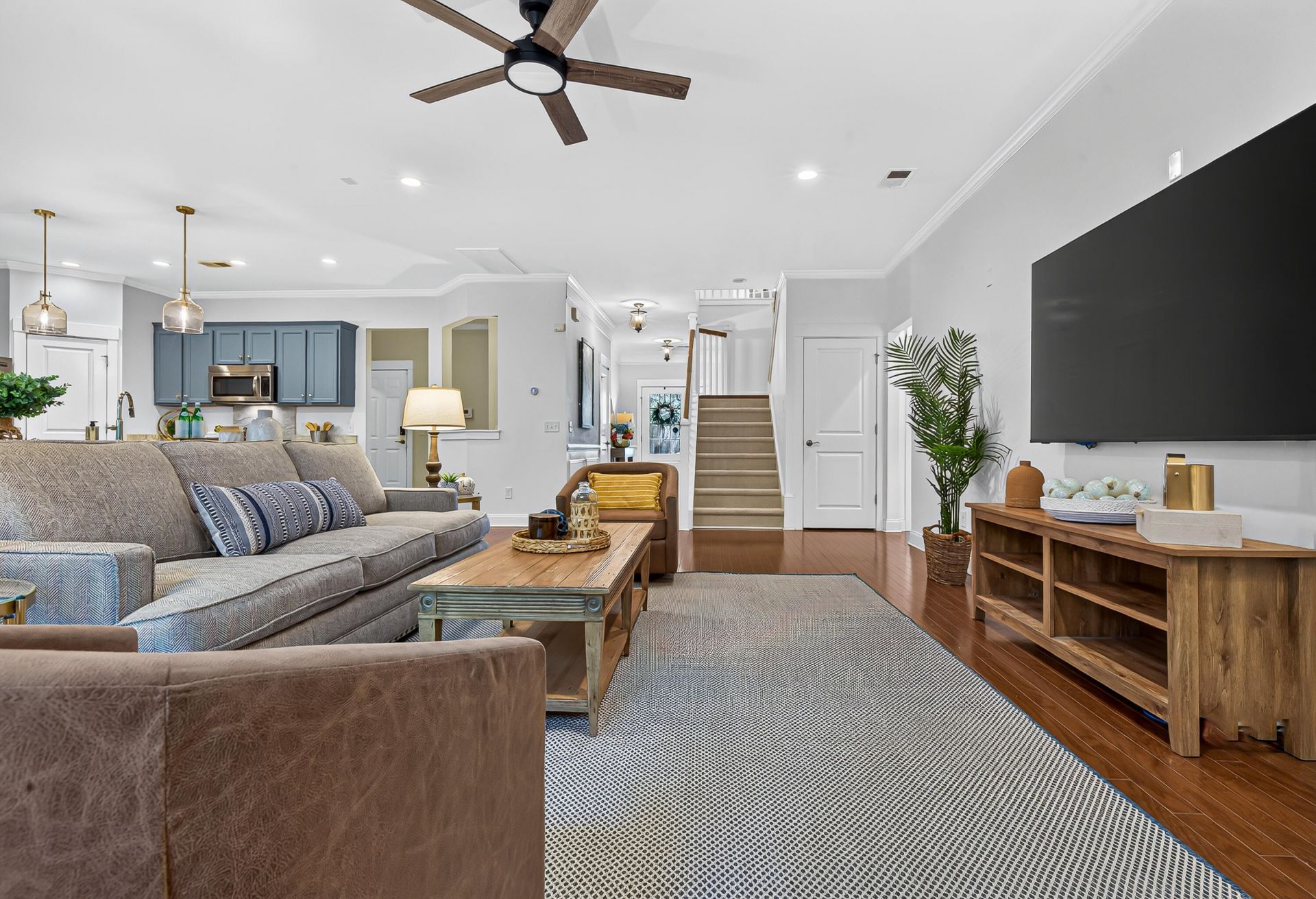 217 President Circle Photo 21