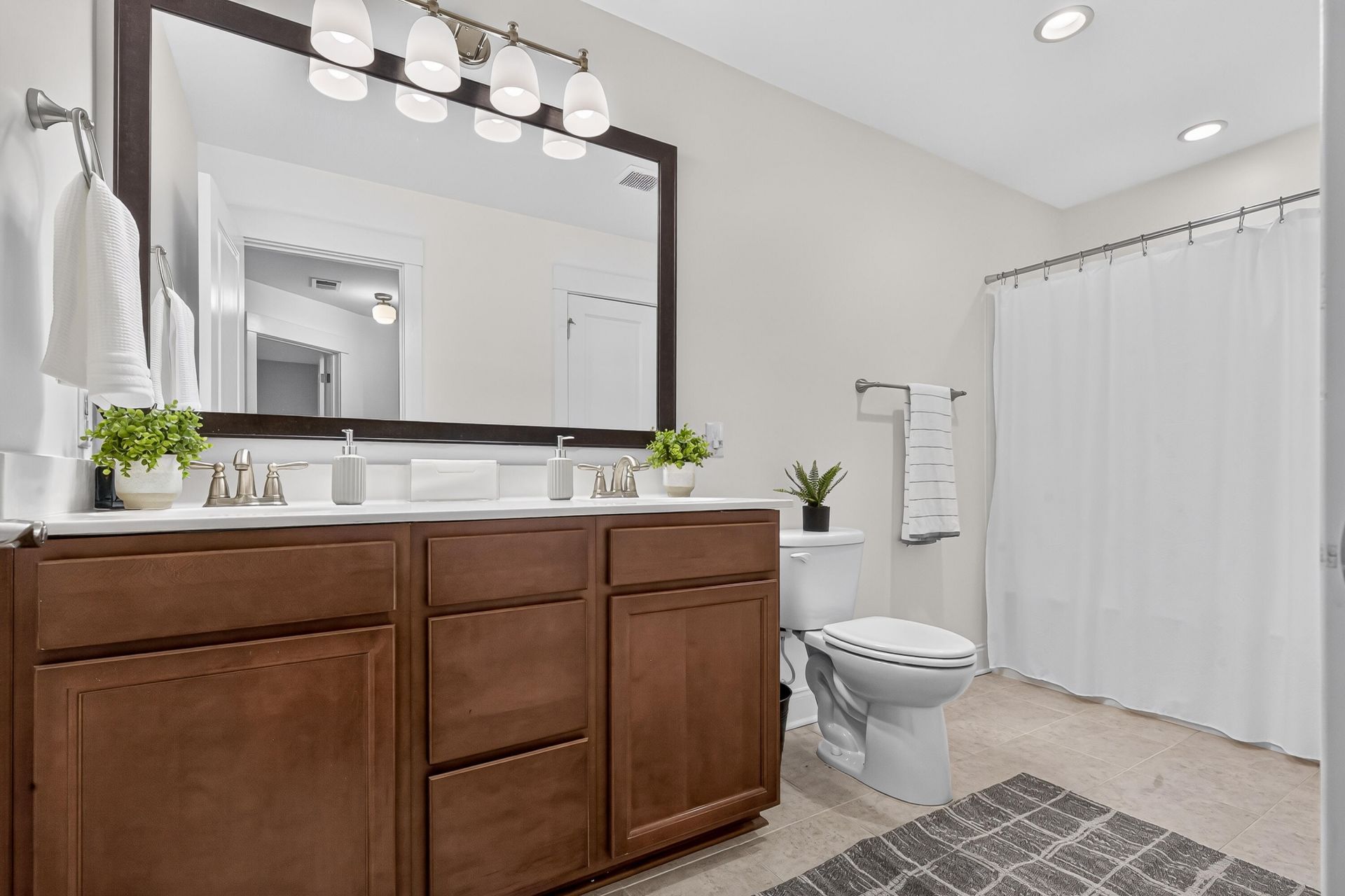 217 President Circle Photo 53