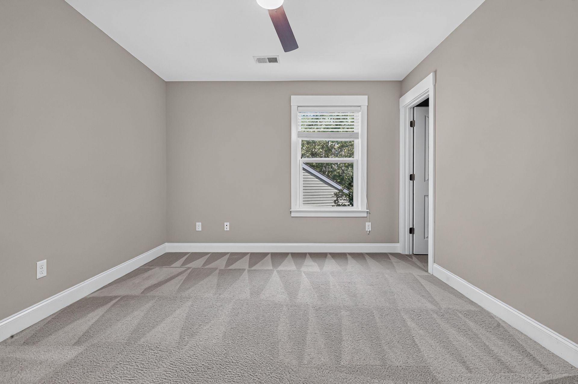 217 President Circle Photo 58