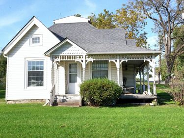 205 S EDGERTON Street, EXIRA, IA 50076