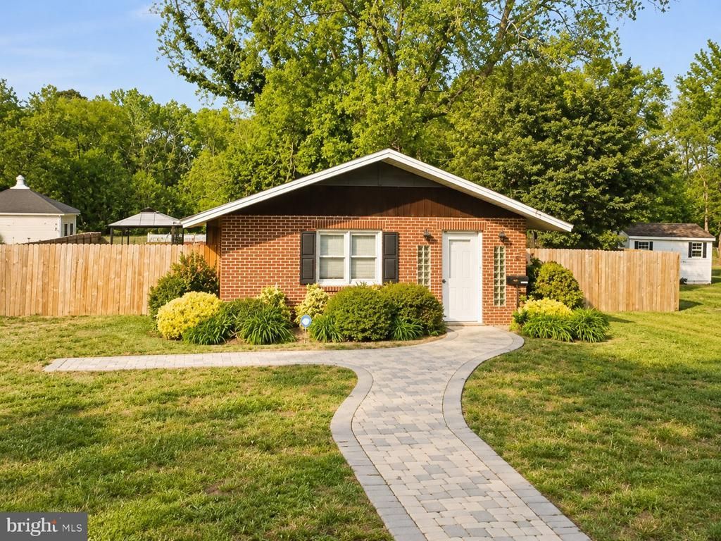 26380 ASBURY AVENUE, CRISFIELD, MD 21817