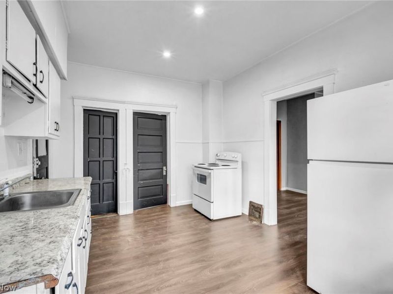 3438 W 98th Street, Cleveland, OH 44102 Photo 24