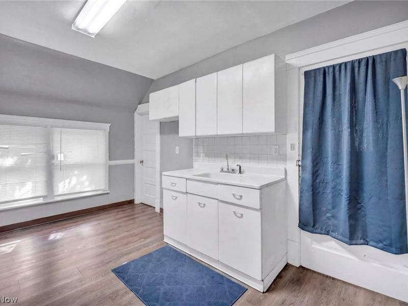3438 W 98th Street, Cleveland, OH 44102 Photo 9