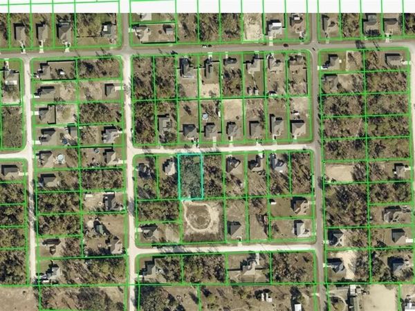 13174 Paxton AVE , WEEKI WACHEE, FL 34614