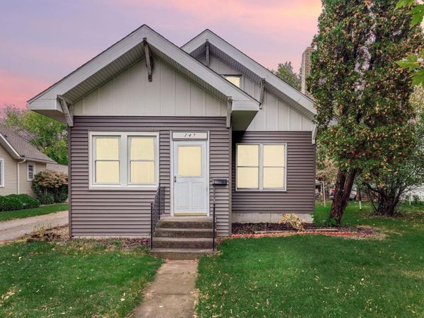 247 W 6th Street, New Richmond, WI 54017