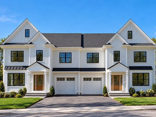4 Crescent Rd, Unit 1, Needham, MA 02494