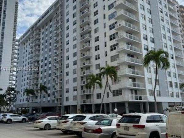 1849 S Ocean Dr, Unit PH1, Hallandale Beach, FL 33009