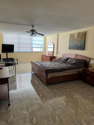 1849 S Ocean Dr, Unit PH1, Hallandale Beach, FL 33009 Photo