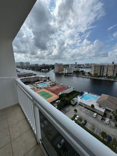1849 S Ocean Dr, Unit PH1, Hallandale Beach, FL 33009 Photo