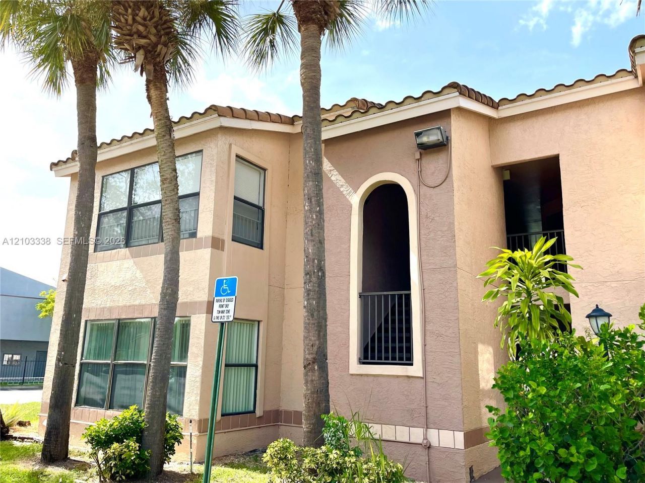 2826 S University Dr , Unit 3101, Davie, FL 33328 Photo
