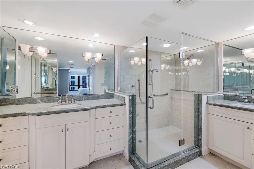 4451 Gulf Shore Blvd N, Unit 1205, Naples, FL 34103 Photo