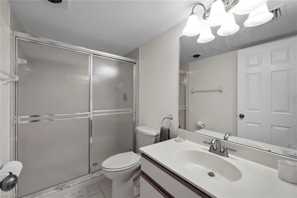 4240 Lake Forest Dr , Unit 423, Bonita Springs, FL 34134 Photo