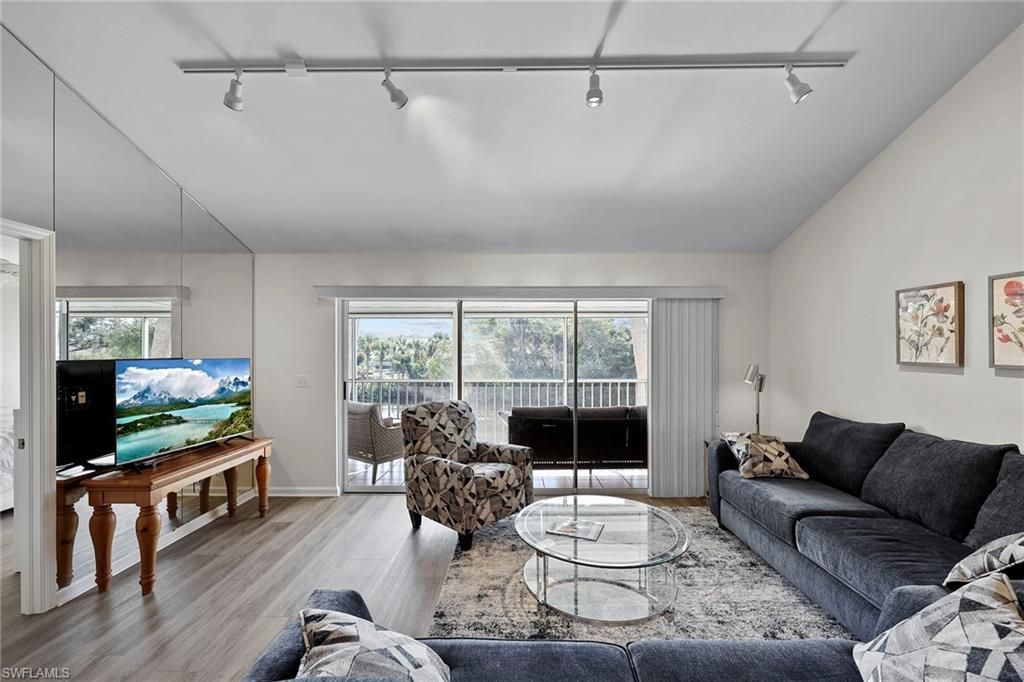 4240 Lake Forest Dr , Unit 423, Bonita Springs, FL 34134 Photo