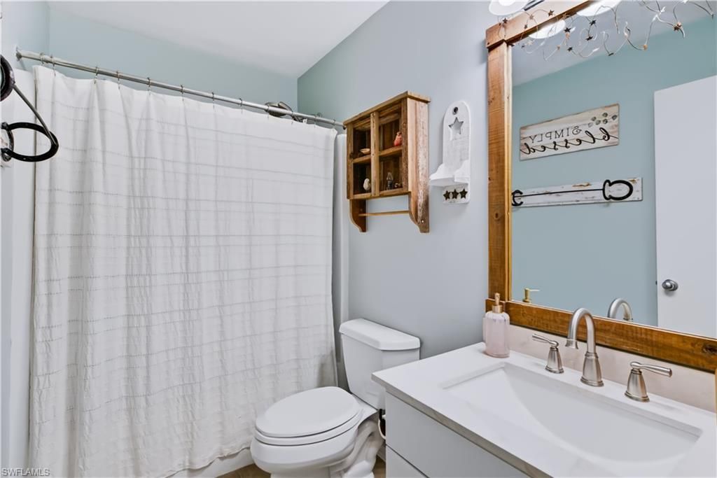 5710 Autumn Oaks Ln, Naples, FL 34119 Photo