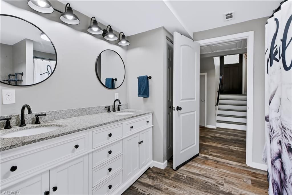 5710 Autumn Oaks Ln, Naples, FL 34119 Photo