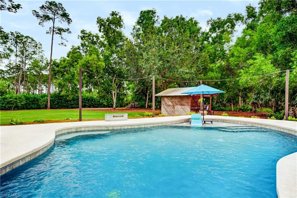 5710 Autumn Oaks Ln, Naples, FL 34119 Photo