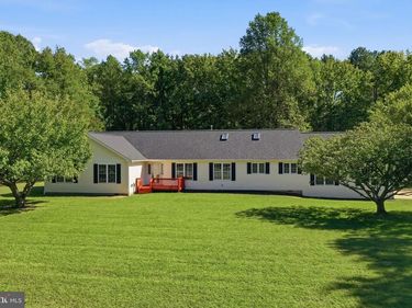 21 TRAVELLER CIRCLE , MONTROSS, VA 22520