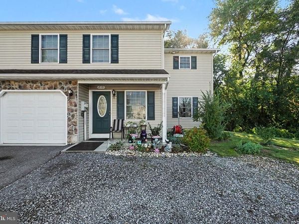 210 SABLE DRIVE , CARLISLE, PA 17013