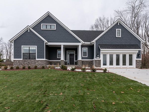2697 Sheridan Circle, Jackson, MI 49201