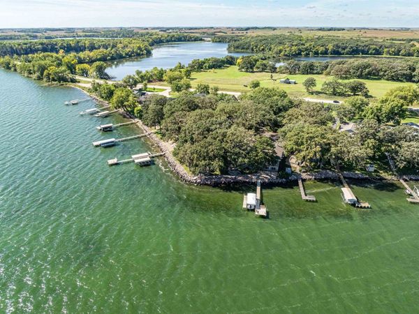 11170 & 11180 240th Avenue, Spirit Lake, IA 51360