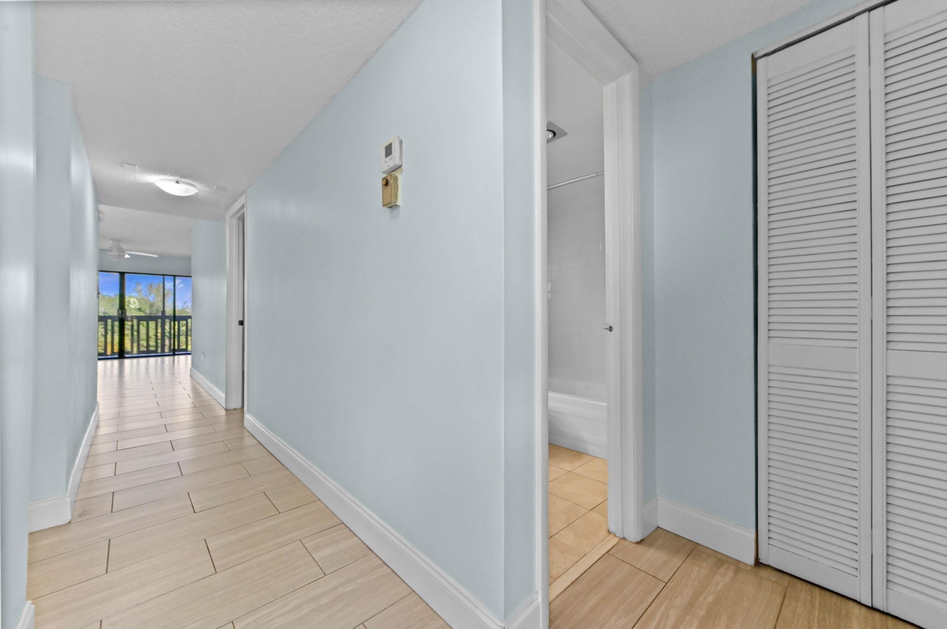 1021 Mockingbird Lane, Unit 415, Plantation, FL 33324 Photo