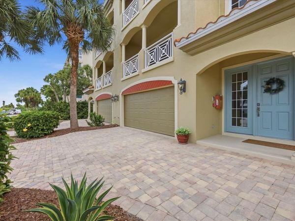 712 GRANADA AVENUE, Unit 2, VENICE, FL 34285