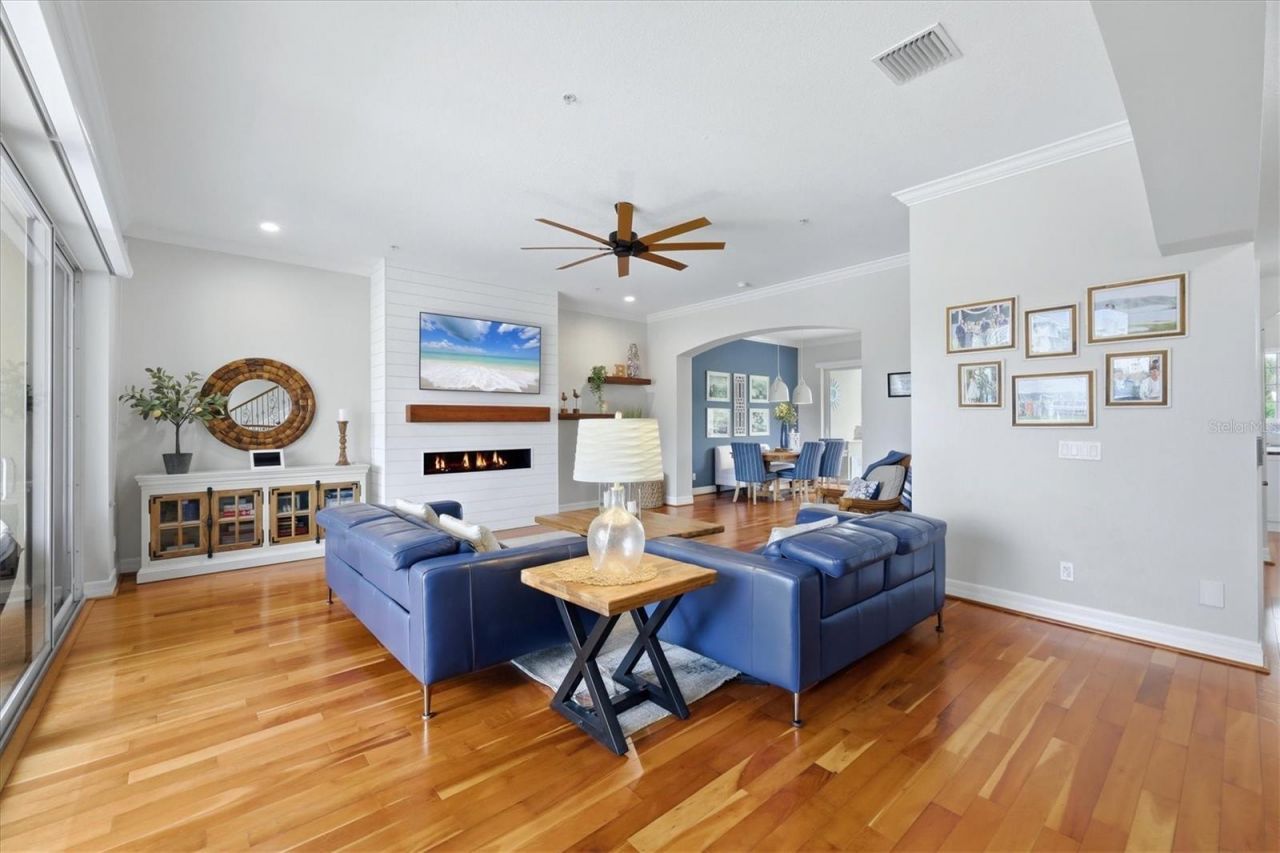 712 Granada Avenue, Unit 2, Venice, FL 34285 Photo