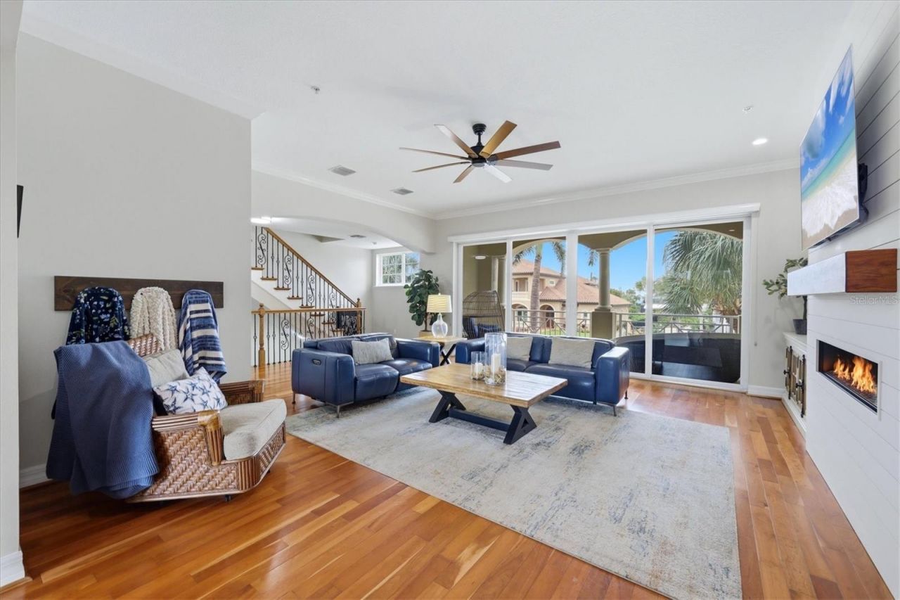 712 Granada Avenue, Unit 2, Venice, FL 34285 Photo