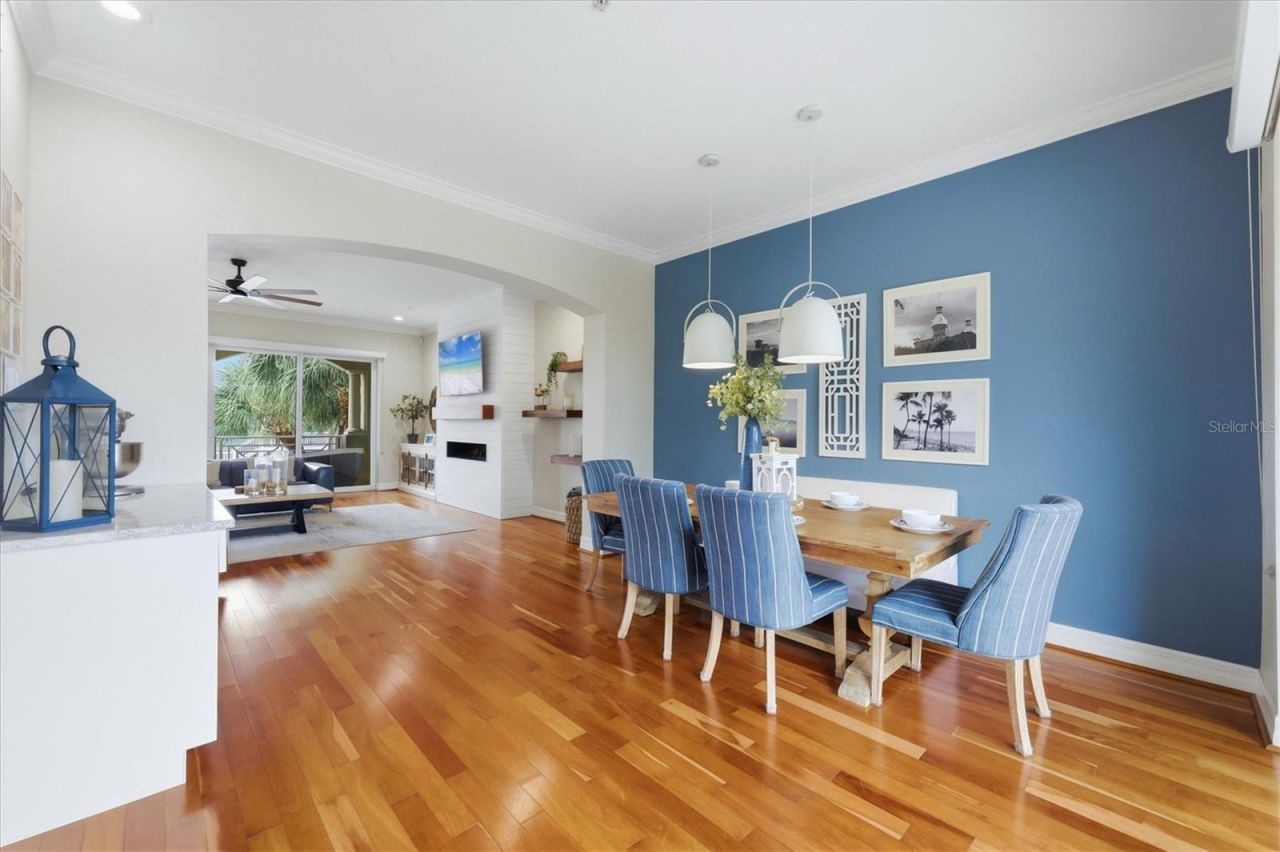 712 Granada Avenue, Unit 2, Venice, FL 34285 Photo